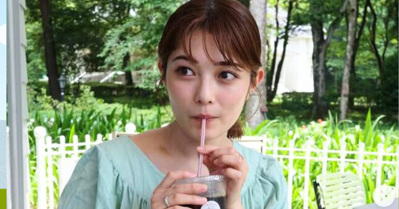 井上咲楽さんの上半身の写真