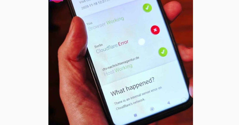 クラウドフレアーの不具合がスマホに表示されている
